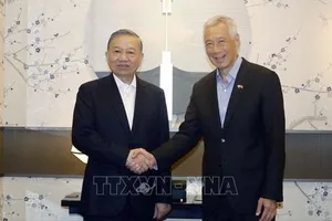 Lãnh đạo Việt Nam - Singapore khẳng định quan hệ hình mẫu hợp tác trong ASEAN
