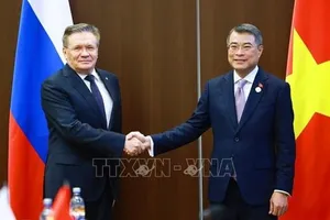 Thủ tướng Lê Minh Hưng tiếp ông Alexey Likhachev, Tổng Giám đốc Tập đoàn Năng lượng nguyên tử quốc gia Liên bang Nga (Rosatom). Ảnh: TTXVN