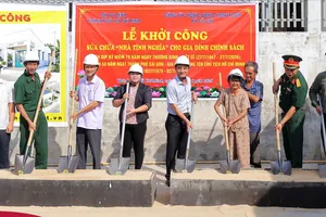 Xây nhà nghĩa tình cho quân nhân, gia đình chính sách