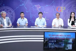 Các đại biểu tham dự tọa đàm