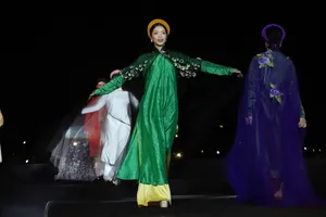 Đêm lễ hội Áo dài Hương Giang dệt dáng Kinh kỳ là điểm nhấn tại Tuần lễ Áo dài Huế 2026