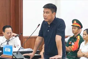 Bị cáo Nguyễn Văn Hậu, cựu Chủ tịch HĐQT Công ty cổ phần Tập đoàn Phúc Sơn, tại phiên tòa. Ảnh: PHÙNG ANH