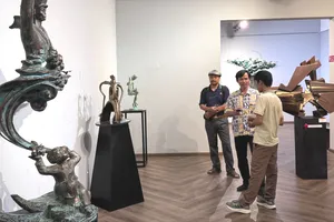 Điêu khắc TPHCM tìm hướng đi gắn với "siêu đô thị" 