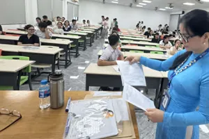 Tuyển sinh đại học năm 2026: Xu hướng giảm dần tỷ trọng điểm thi tốt nghiệp THPT