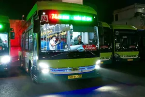 Phát triển xe buýt sau 22 giờ từ nhu cầu thực tế 