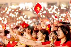 Concert Tổ quốc trong tim: Từ sân khấu đến triệu trái tim
