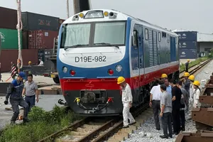 Đường sắt Việt Nam tiếp nhận lô đầu máy mới ngày 29-8. Ảnh: H.NHUNG
