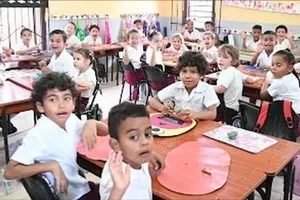 Việt Nam lắp đặt điện mặt trời cho các trường học ở Cuba