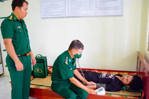 Cần Thơ: Kịp thời cứu 5 ngư dân gặp nạn