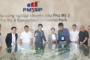 Đoàn đại biểu Thành phố Đối tác Kinh tế tìm hiểu mô hình khu công nghiệp sinh thái TPHCM