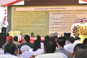 Đại diện Trung tâm Khuyến nông tỉnh An Giang trình bày tham luận