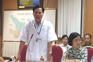 Hospital director Truong Quy Duong is suspended from work relating to the dialysis incident in his hospital (Photo: SGGP)