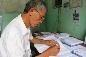 War veteran Dao Thien Sinh has sent some 40,000 letters to families of martyrs, informing them of their kin’s grave locations. (Photo: VNA)