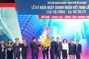 HCMC honors successful entrepreneurs