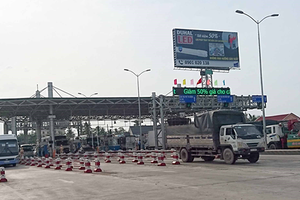 BOT tollgate Cai Lay shuts down to wait for Ministry’s direction