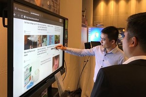 Interactive flat panels of BenQ (Photo: SGGP)