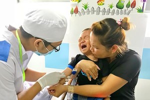 HCMC to pilot 24 district medical centers offering family medicine services