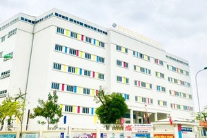 Newton Grammar School. located at Co Nhue – Nam Cuong urban area. Photo from the school website