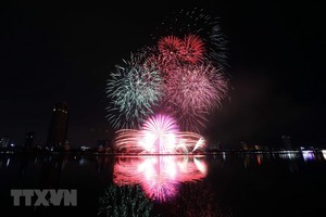 The firework display of Da Nang team of Vietnam (Photo: VNA)