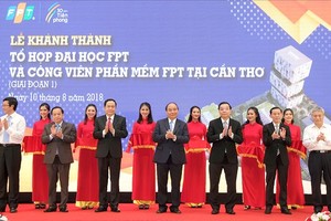 PM praises FPT’s strategy on human resource development
