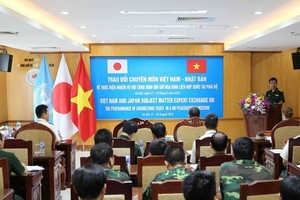 During the program that runs during August 20-24, Vietnamese and Japanese peacekeeping sappers will brief each other on their operations. (Source: VNA)