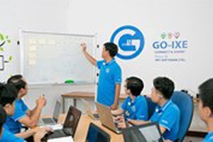 New mobile app for vehicle service hiring launched in HCMC