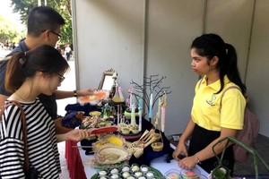 Thailand's handicraft products introduced at the Thai Festival 2018 (Source: toquoc.vn)