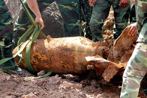 Big bomb unearthed in southwestern Tay Ninh province