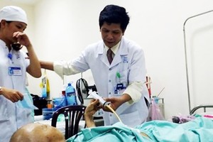 Over 300 Vietnamese die of cancer daily
