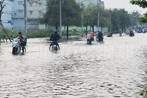 Meteorologists warns comeback of high tide in HCMC 
