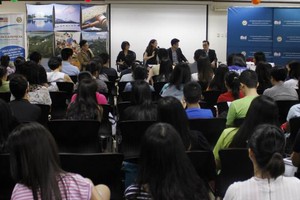 Vietnamese students contribute $881,000,000 to U.S. economy