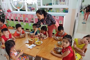 HCMC to petition for special policy of preschools for workers’ kids