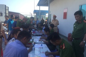 Three container truck drivers test positive for drugs in District 9, HCMC