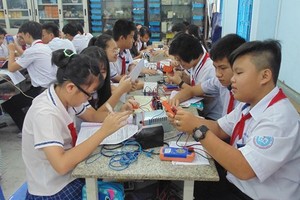 Preschool, junior high school tuition fees decrease in HCMC