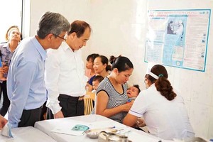 Vietnam adds one more five-in-one vaccine into expanded immunization program