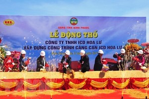 At the ground-breaking cermony (Photo: VNA)