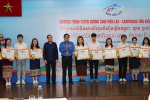 At the event (Photo: SGGP)