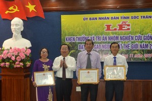Soc Trang hails researcher team of ST25 rice varieties