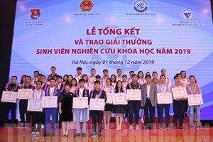 Ten first prizes given at Scientific Research Awards 2019 closing ceremony