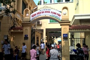 Hanoi leader gets shock at Saint Paul Hospital’s HIV testing scandal