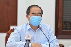 Party Chief Nguyen Thien Nhan delivered his speech at the teleconference about Covid-19 fight on April 20, 2020. (Photo: SGGP)