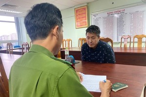 Jeong In Cheol at the police station (Photo: SGGP)