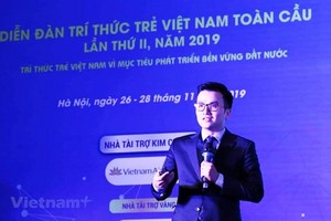 Associate Professor Tran XuanBach at the Global Young Vietnamese Intellectuals Forum in 2019.— VNA/VNS Photo