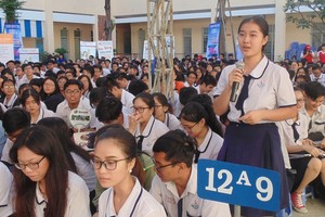 HCMC improves career consultation quality for students