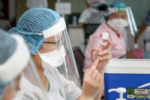 HCMC announced 473 residential areas under lockdown as infections surge