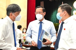 HCMC Chairman Phan Van Mai: City to pilot direct learning for grades 9 and 12