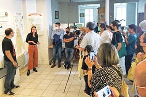 Vietnamese girl working for projects related to 2024 Olympics in France