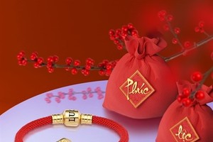 Gold shops brace for God of Wealth Day crowds