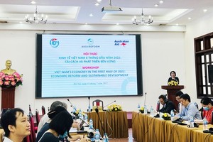 Vietnam's economy in 2022 may grow by 6.7 percent: CIEM