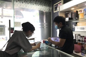 Aphrodisiacs available in shops, internet